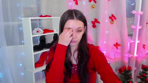 Snapshot of mipsymipson chatting on December 12, 9:40 am NEXT STREAM NOVEMBER 27282930 online show from December 12, 9:40 am