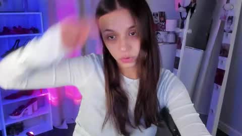 Snapshot of mipsymipson chatting on September 23, 10:13 am NEXT STREAM NOVEMBER 27282930 online show from September 23, 10:13 am