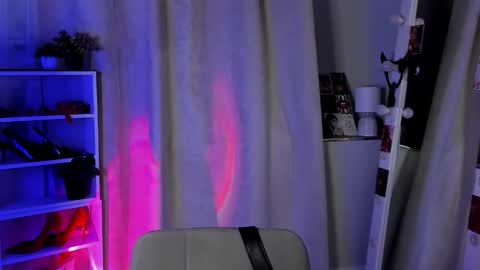 Snapshot of mipsymipson chatting on October 4, 10:54 am NEXT STREAM NOVEMBER 27282930 online show from October 4, 10:54 am