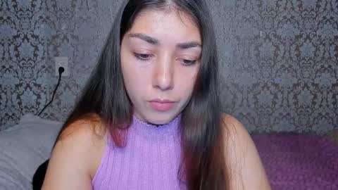 Snapshot of mira_bloempje chatting on October 14, 6:43 pm Mira online show from October 14, 6:43 pm