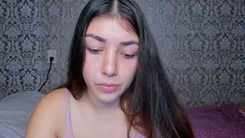 Snapshot of mira_bloempje chatting on October 16, 8:44 pm Mira online show from October 16, 8:44 pm