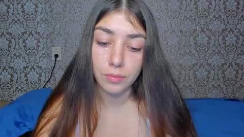 Snapshot of mira_bloempje chatting on October 8, 7:07 pm Mira online show from October 8, 7:07 pm