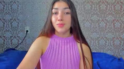 Snapshot of mira_bloempje chatting on September 11, 10:59 am Mira online show from September 11, 10:59 am