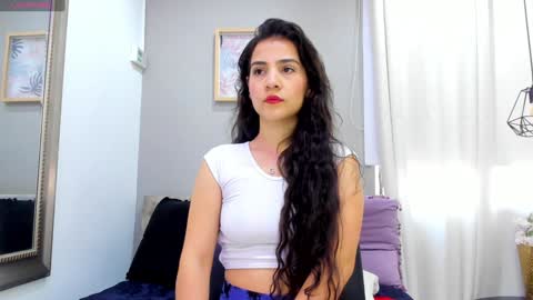 Snapshot of miranda_doll_ chatting on January 22, 12:06 pm online show from January 22, 12:06 pm