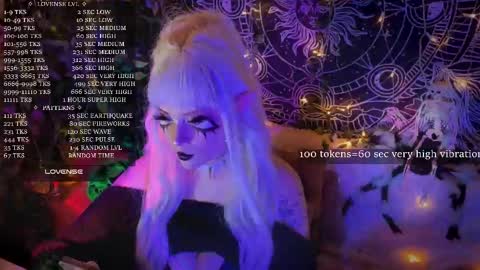 mirareed online show from November 25, 3:25 pm