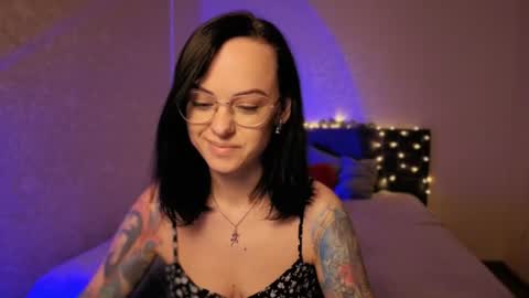 MiraSkyy online show from June 12, 6:38 pm
