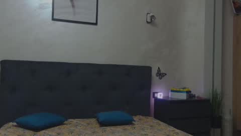 Snapshot of miriam04 chatting on September 12, 9:44 pm miriam04 online show from September 12, 9:44 pm