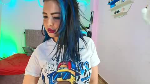 misofialeal online show from March 29, 4:06 pm