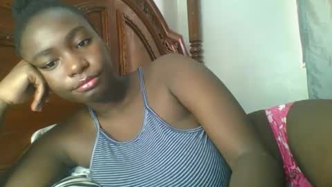 Snapshot of miss440_sunday chatting on December 3, 8:14 am miss440 online show from December 3, 8:14 am