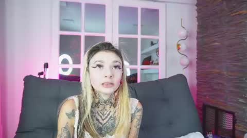 miss___angel online show from June 16, 11:00 am