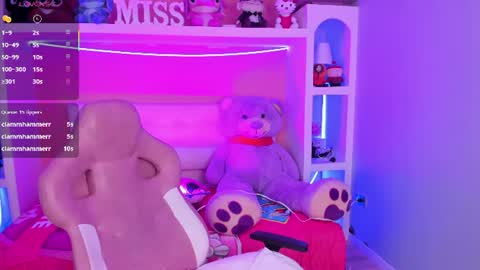 Megan online show from June 25, 6:18 am