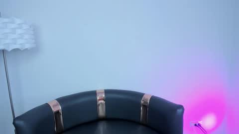 Daphne online show from October 20, 6:22 pm