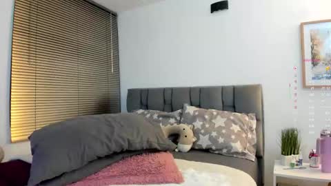 miss__jones_ online show from January 17, 2:52 am