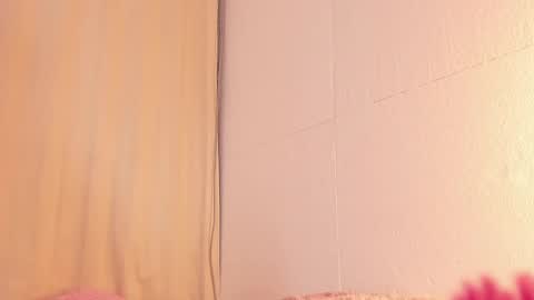 Snapshot of miss_alhy chatting on September 23, 1:42 pm online show from September 23, 1:42 pm