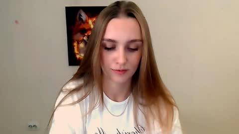 Snapshot of miss_angelina_ chatting on October 16, 6:38 am Angelina online show from October 16, 6:38 am