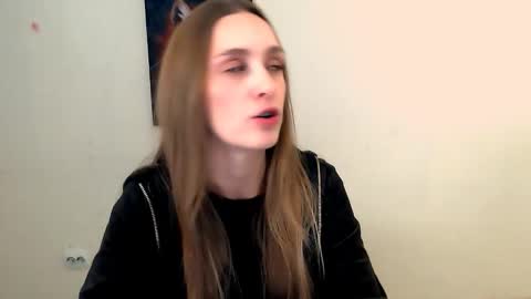Snapshot of miss_angelina_ chatting on October 15, 6:27 am Angelina online show from October 15, 6:27 am