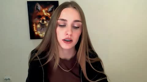 Snapshot of miss_angelina_ chatting on September 26, 6:44 am Angelina online show from September 26, 6:44 am