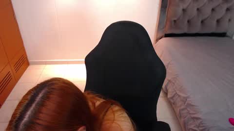 Snapshot of miss_anny18 chatting on January 20, 4:21 am Anny online show from January 20, 4:21 am