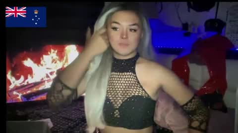 Call me  Miss Antonette  online show from July 17, 2:16 am