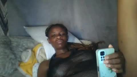 miss_belllo online show from February 20, 7:01 am