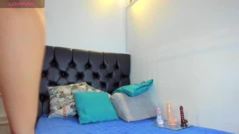 miss_big_tits19 online show from February 26, 11:21 am