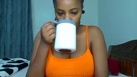 Candy online show from January 16, 11:15 am