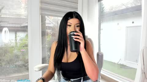 Snapshot of miss_diamond__ chatting on January 10, 7:25 am miss_diamond__ online show from January 10, 7:25 am