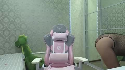 miss_divora online show from September 9, 6:30 pm