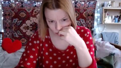 Elis online show from February 18, 12:06 pm
