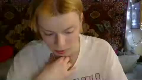 Elis online show from July 14, 11:15 am