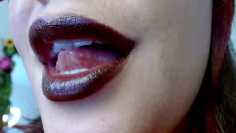 Miss Evoleth online show from December 27, 1:28 pm