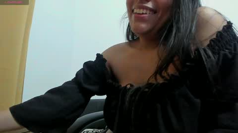 Snapshot of miss_eylens chatting on February 26, 12:41 am miss_eylens online show from February 26, 12:41 am