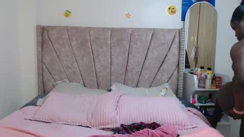 miss_godess online show from April 16, 4:46 am