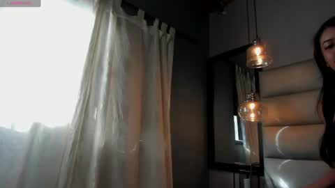 hanni online show from July 17, 1:48 pm