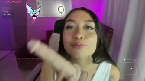 Snapshot of miss_isabella_m chatting on September 23, 1:31 pm Isabella online show from September 23, 1:31 pm