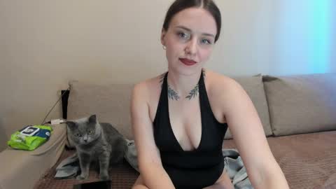 Kitty online show from April 7, 1:29 am