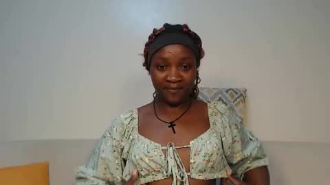 Snapshot of miss_lofti chatting on October 24, 8:05 pm Lofti online show from October 24, 8:05 pm