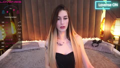 Snapshot of miss_martini chatting on January 22, 7:14 am online show from January 22, 7:14 am