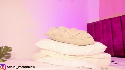 Snapshot of miss_melanie18 chatting on January 18, 12:02 am Alejandra online show from January 18, 12:02 am
