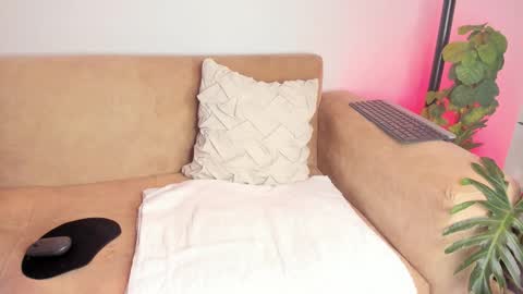 Alejandra  online show from November 28, 1:08 am