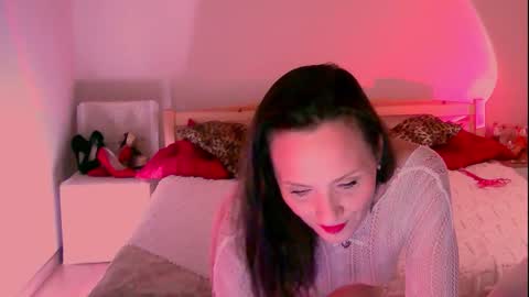 Snapshot of miss_mimys chatting on February 26, 10:00 pm Nicol online show from February 26, 10:00 pm