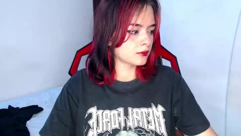 Snapshot of missakamee_420 chatting on January 5, 4:48 pm violeta online show from January 5, 4:48 pm