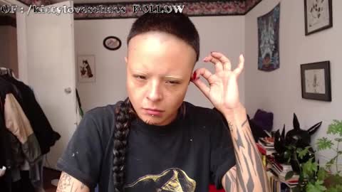 Snapshot of missanarky chatting on February 9, 4:29 pm Anarkitten online show from February 9, 4:29 pm