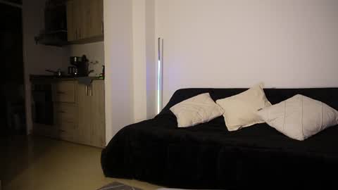 missara_ online show from July 22, 5:30 am