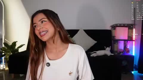 missara_ online show from July 10, 1:17 am