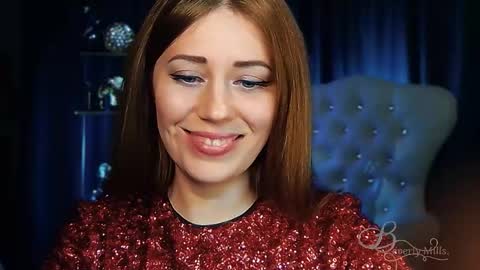 The divine Beverly online show from April 15, 10:10 pm