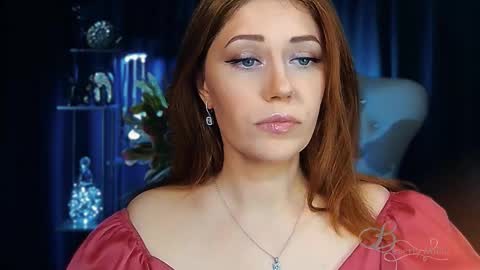 The divine Beverly online show from April 13, 1:45 pm