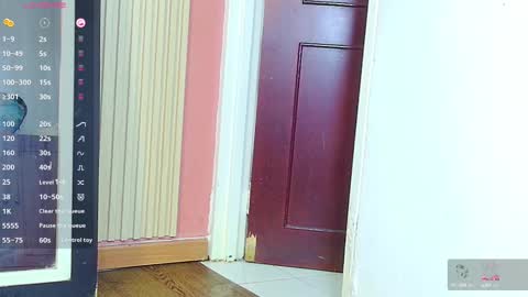 Miss Evelyn  online show from September 18, 3:05 am