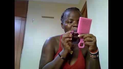 misscandy352_ online show from May 17, 2:05 pm