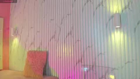 Snapshot of missdionne__curly chatting on October 13, 11:57 am DIONNE online show from October 13, 11:57 am